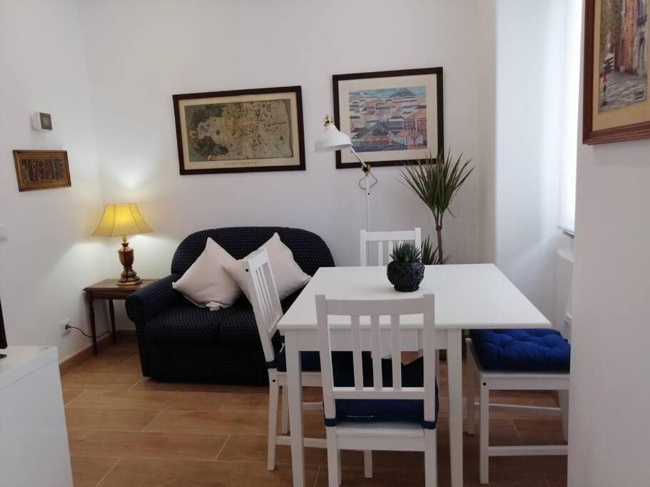 Casa Da Praia Da Poca - Apartamento Tulipa Estoril Exterior foto